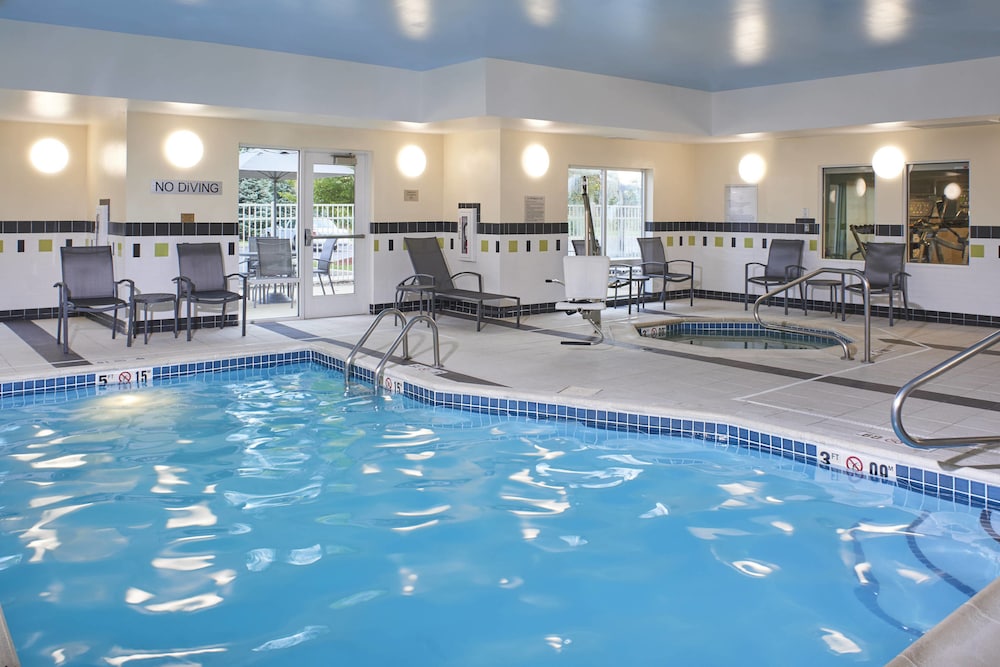 Fairfield Inn Suites By Marriott New Buffalo 2/17