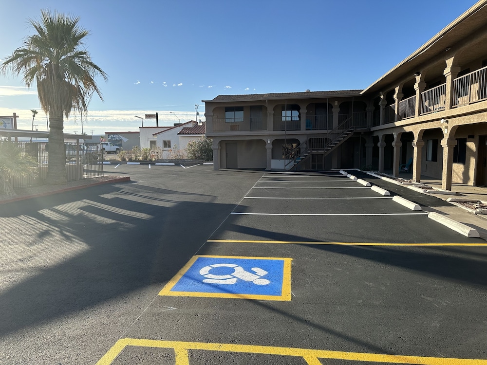 Travelodge by Wyndham Parker 52/67