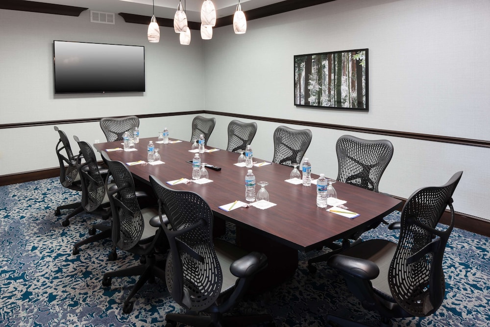 Hilton Garden Inn Cincinnati Mason 44/50