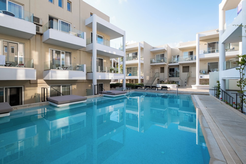 Dimitrios Village Beach Resort and Spa 3/50