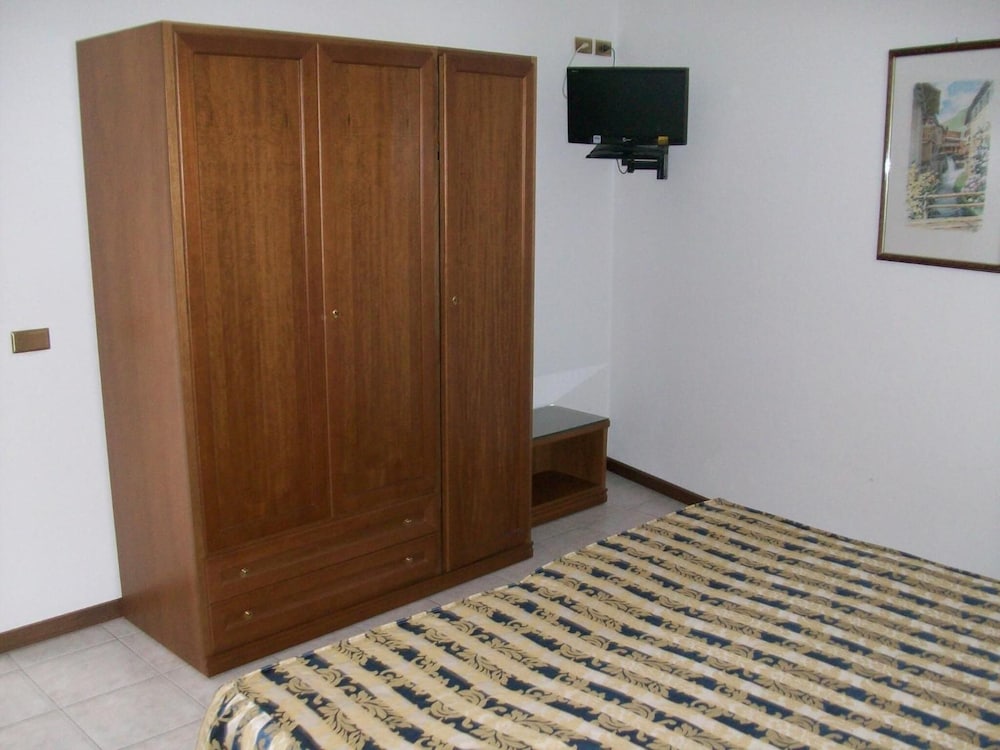Hotel Santorotto 25/42