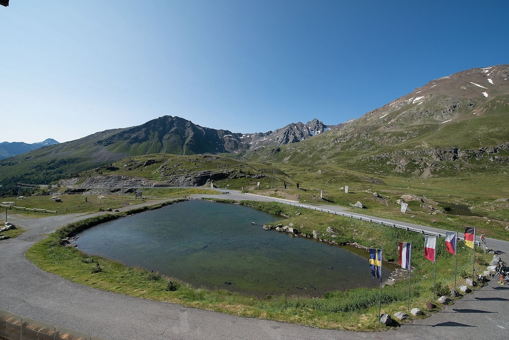 HOTEL INTERALPEN 65/74