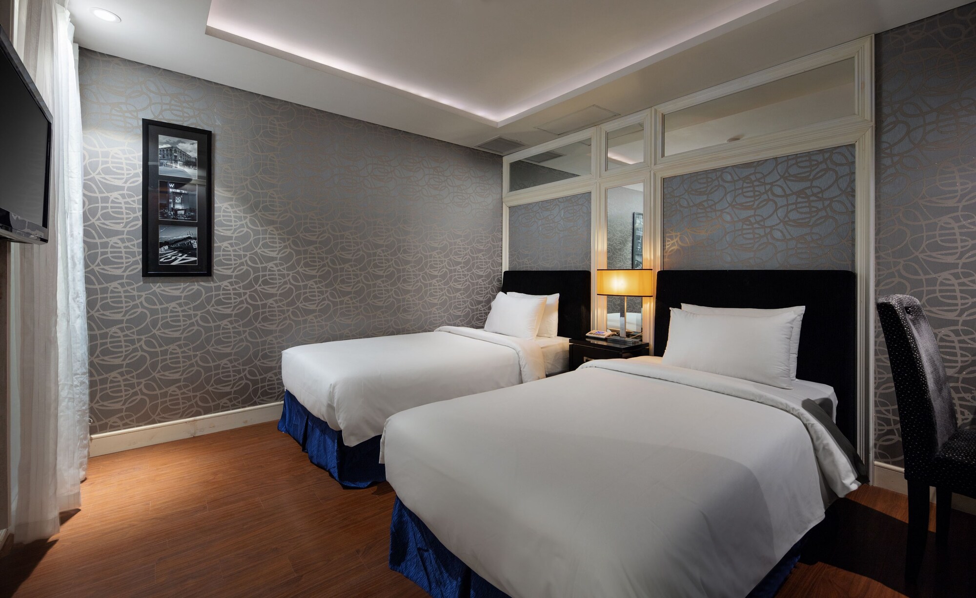 Standard, Twin Beds