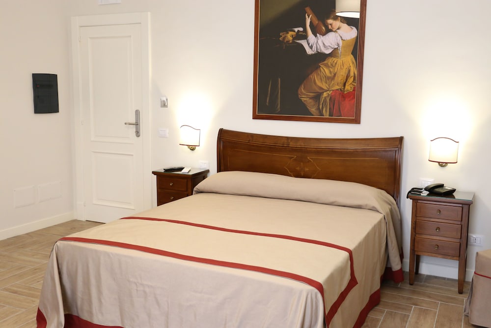 Deluxe, Suite, 1 Double and 3 Single Beds