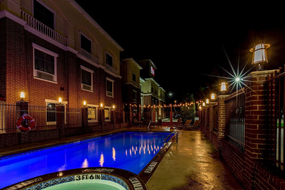 Best Western Plus Duncanville Dallas 3/43