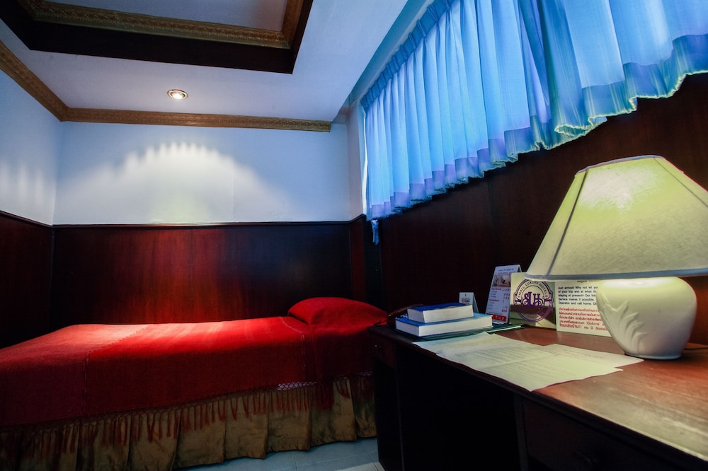 Best House Bangkok 28/50