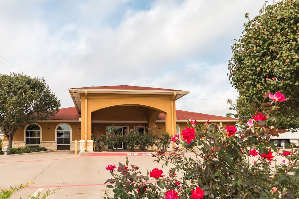 Motel6 Alvarado, TX in ALVARADO - TX