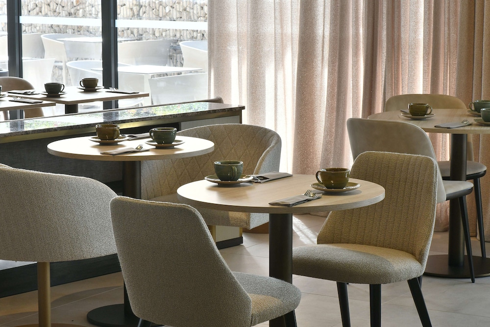 Golden Tulip Reims 35/50