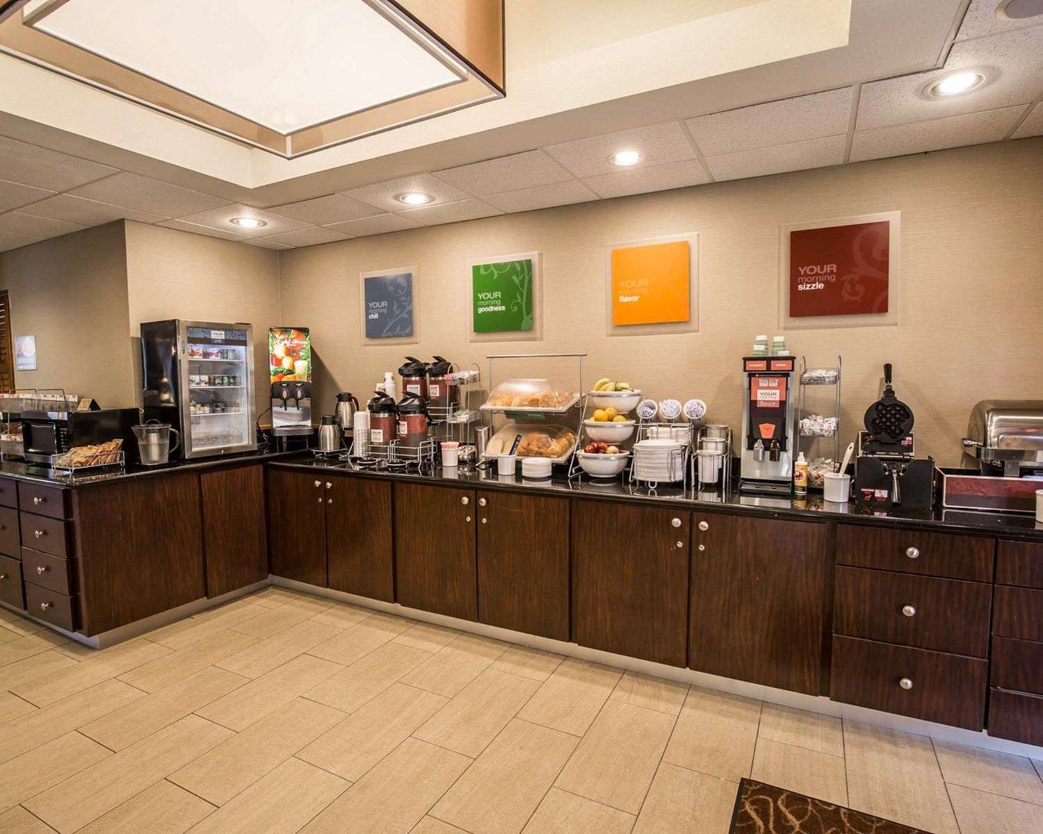 Spark by Hilton Stafford Sugar Land 27/40