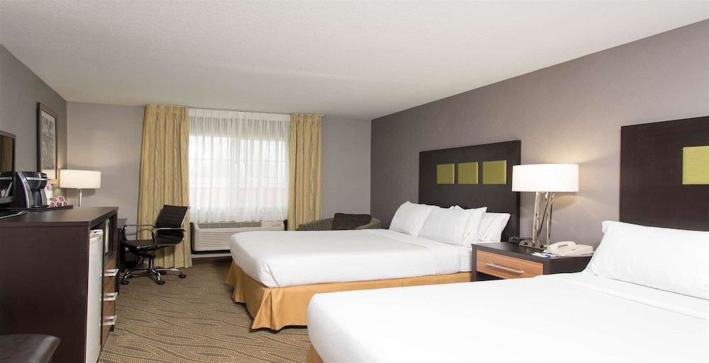 Holiday Inn Express Hotel And Suites Danville 13/43