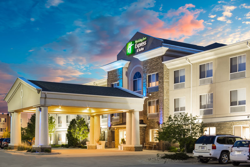 Holiday Inn Express Hotel & Suites Bellevue-Omaha Area 1/26