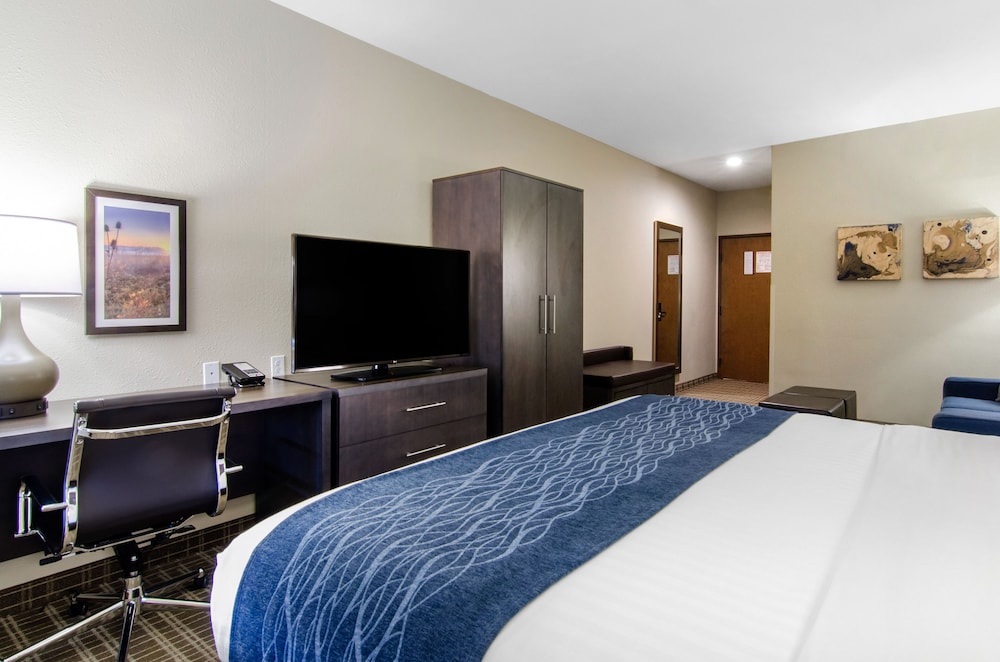 Comfort Inn St. Robert / Fort Leonard Wood 7/30