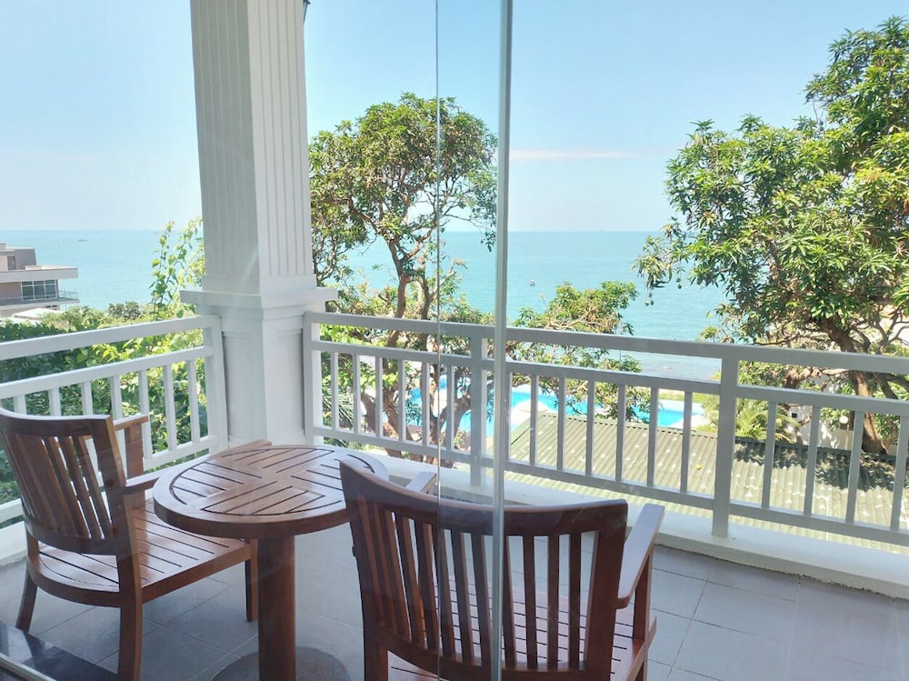 SV Boutique Resort 56/71
