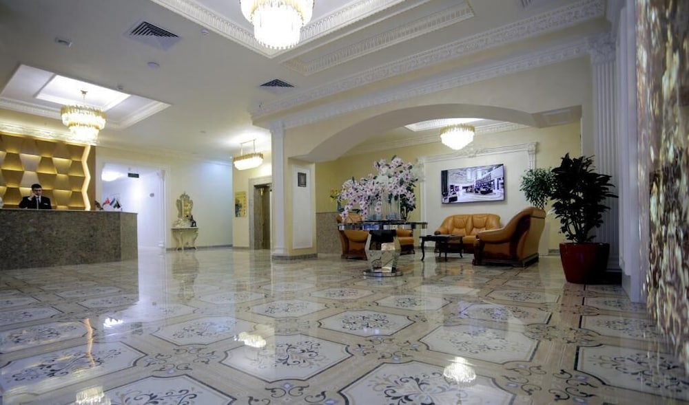 Velara Hotel 5/44