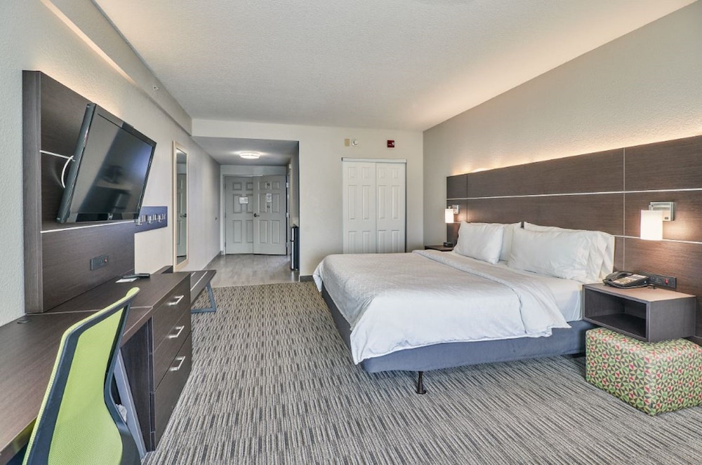 Holiday Inn Express Hotel Suites Clearwater Us 19 N 26/71