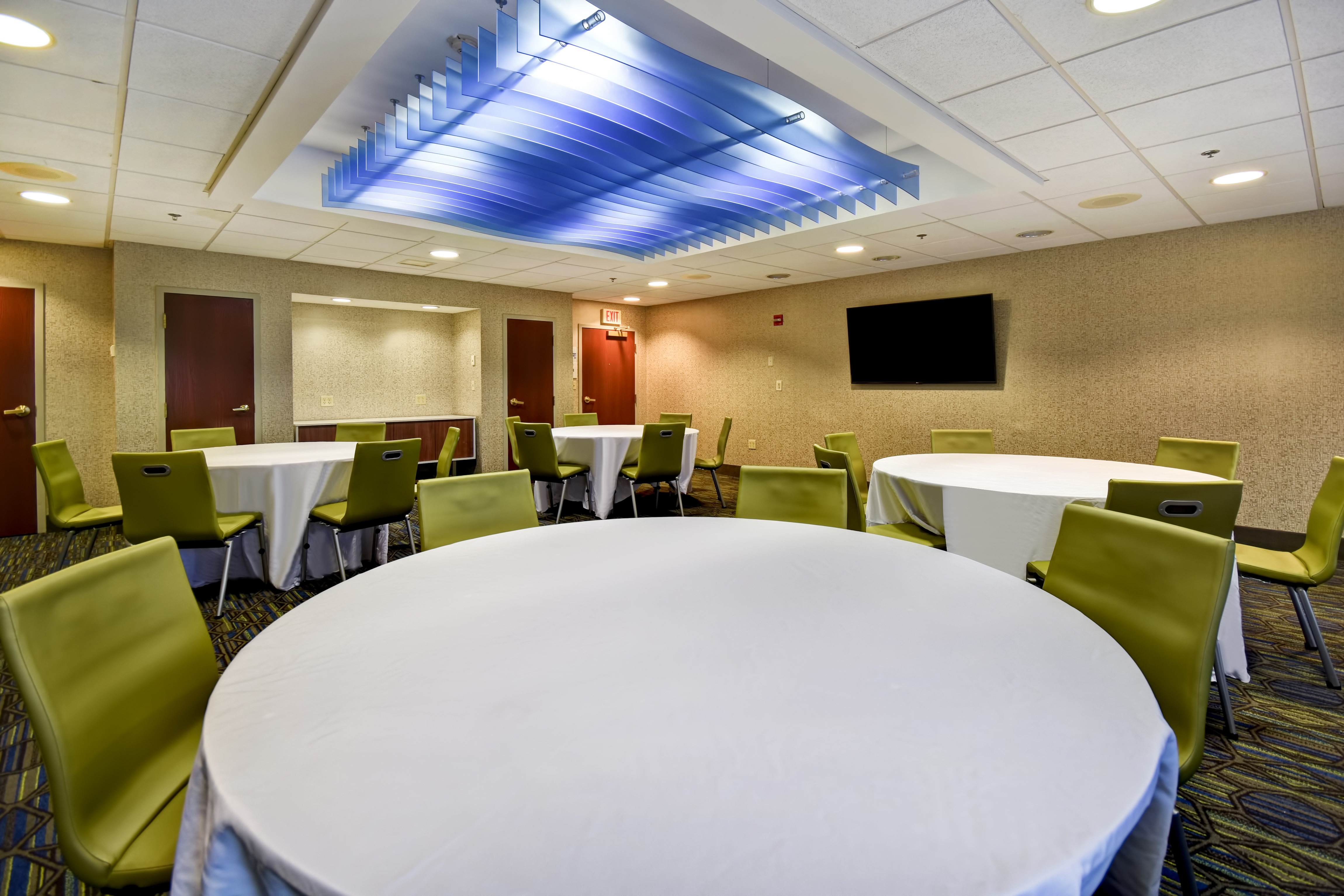 Holiday Inn Express Newport North - Middletown 46/49