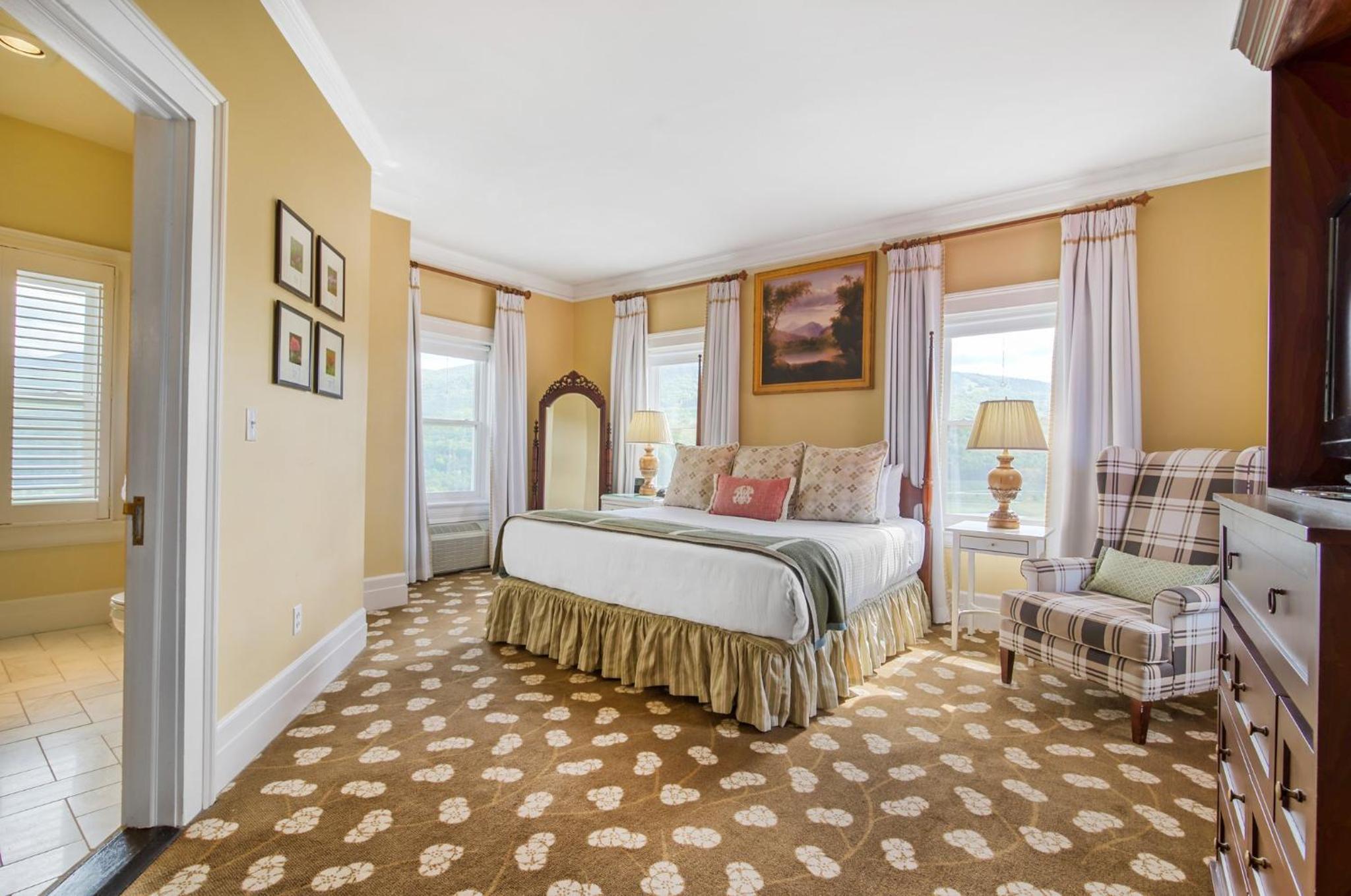 Tower, Luxury, Suite, King Bed