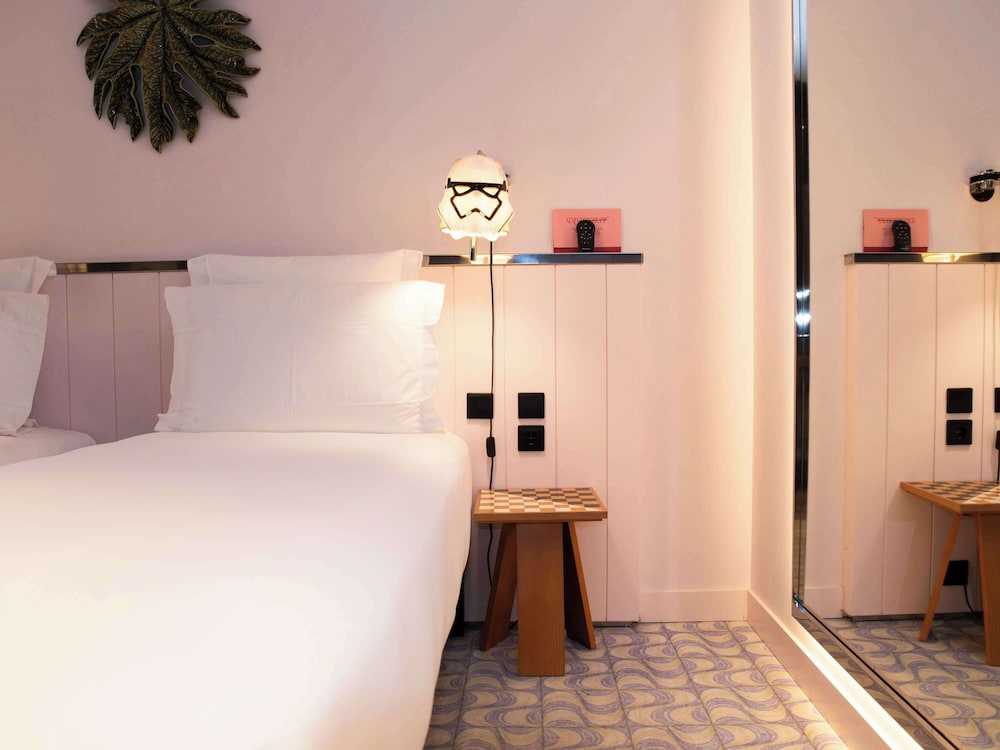 MAMA, MEDIUM, TWIN BEDS