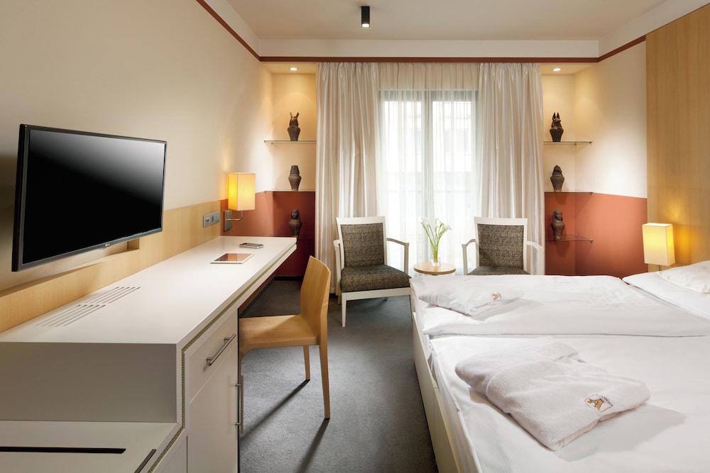 Alexandria Spa & Wellness Hotel 7/25