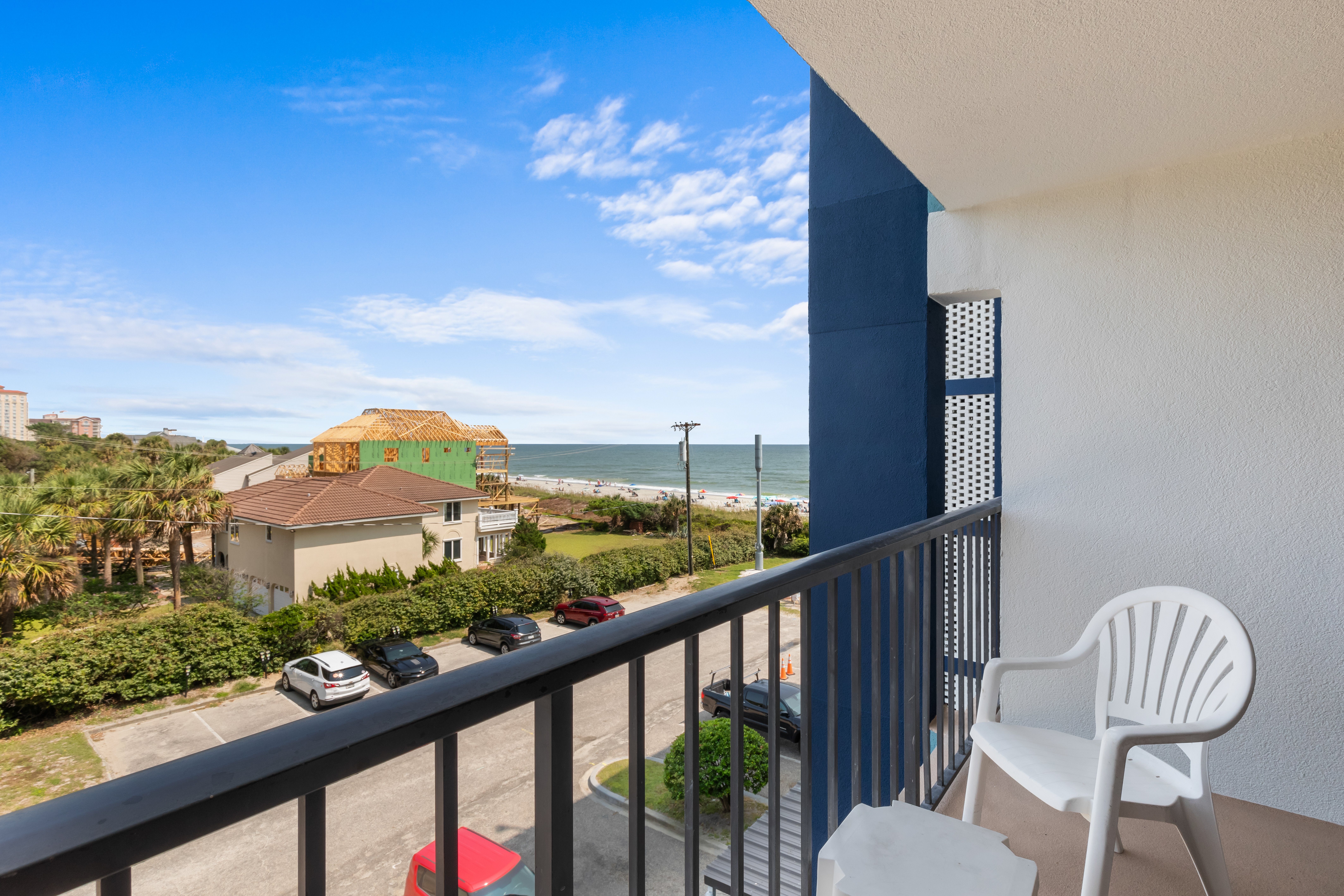Grande Shores Ocean Resort 80/84