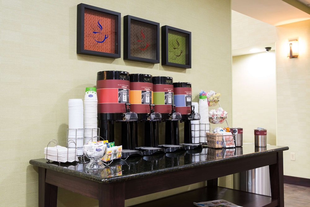 Hampton Inn Suites Savannah I 95 South Gateway 25/32