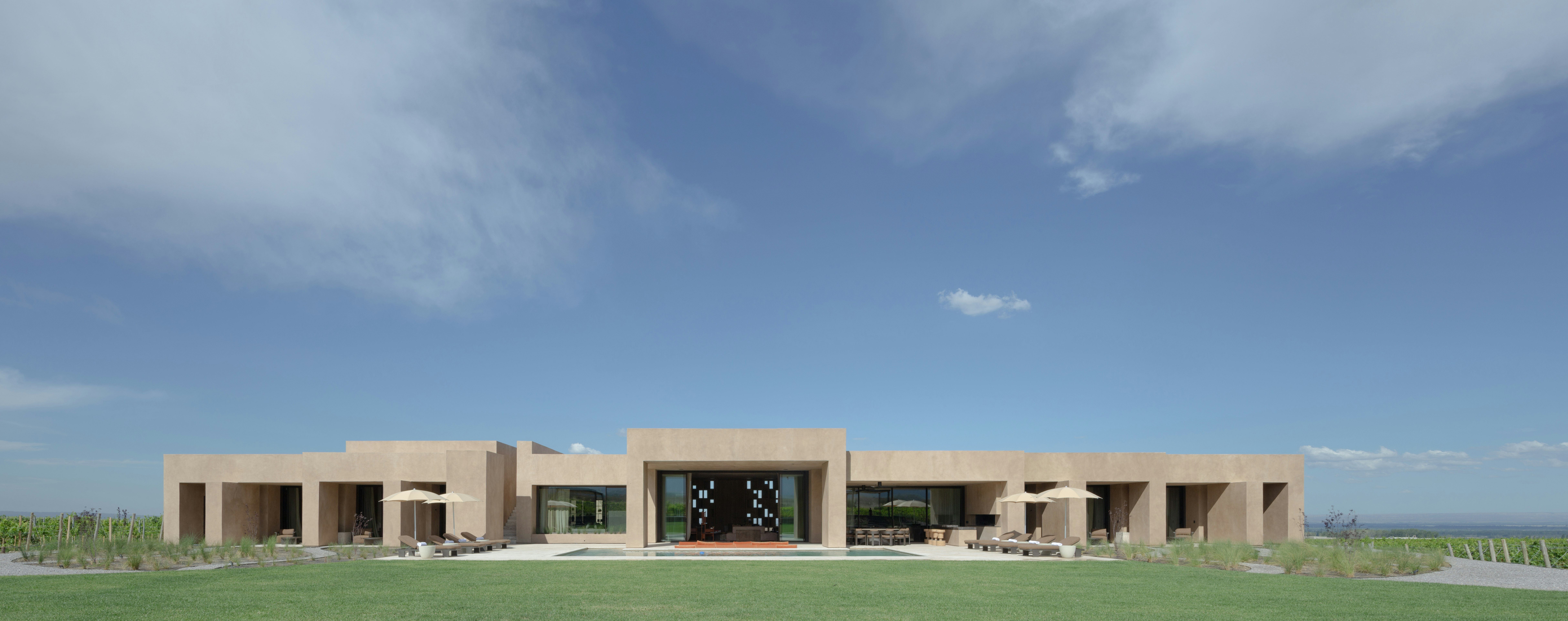 The Vine Resort & Spa 2/50