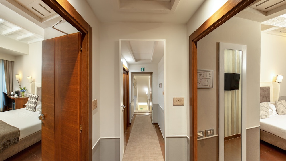 Condotti Palace 20/63