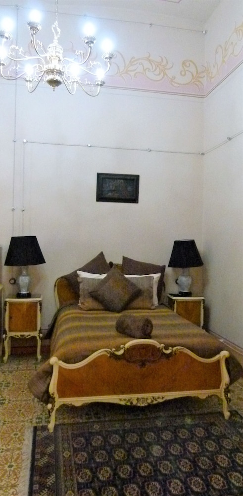 SMALL LUXURY HOTEL AZCAMI 43/50