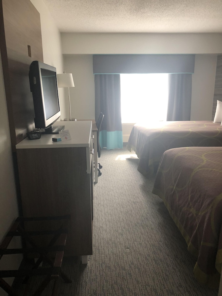 Super 8 By Wyndham Manchester Airport 16/35