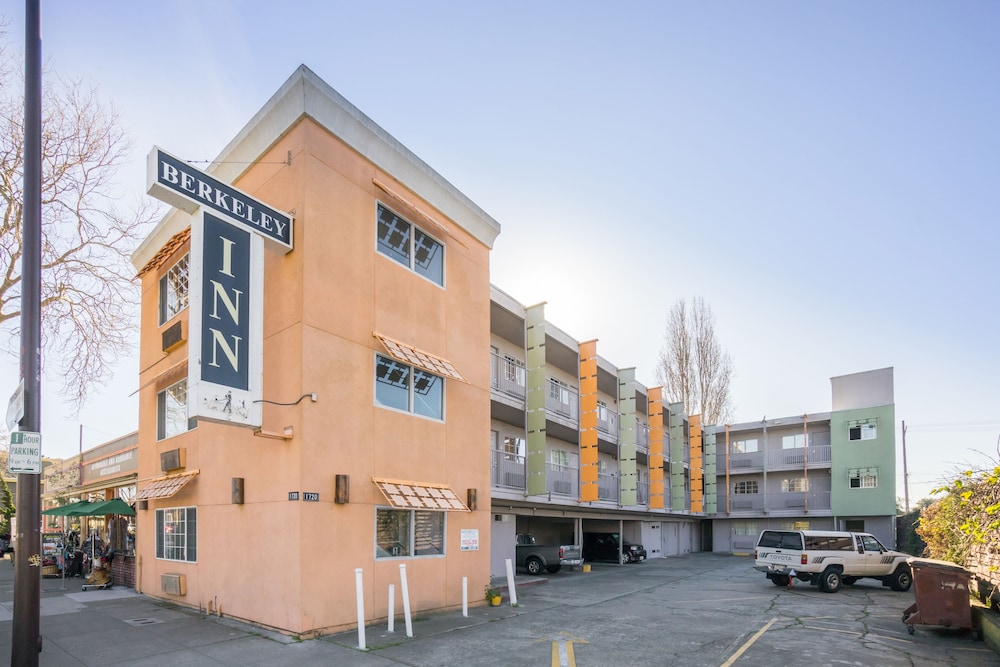 Berkeley Inn 8/50
