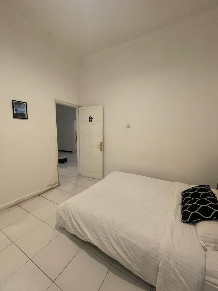 Hotel O Bogor near Taman Safari formerly Hotel Rudian 2 19/54
