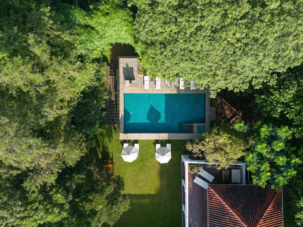 Taru Villas Kandy 36/50