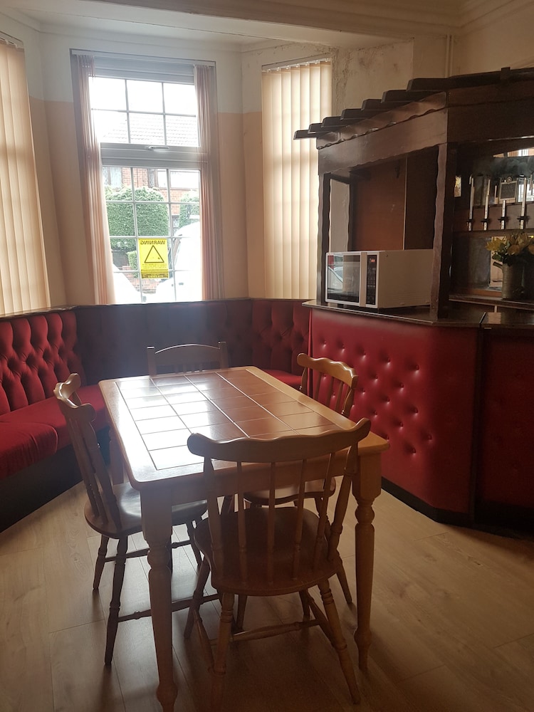 Glenfield Lodge 16/25