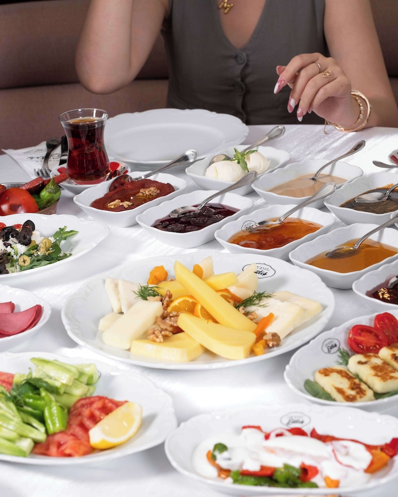 Nova Vista Deluxe and Suites Eskisehir, a member of Radisson Individuals 35/48