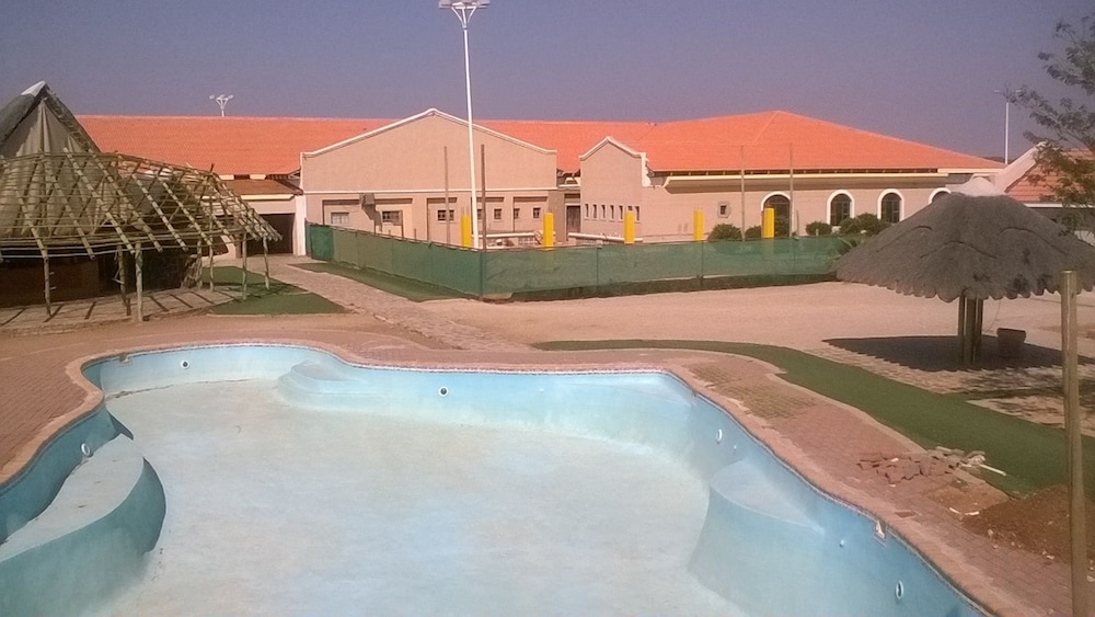 Sahara Stones Hotel 35/50