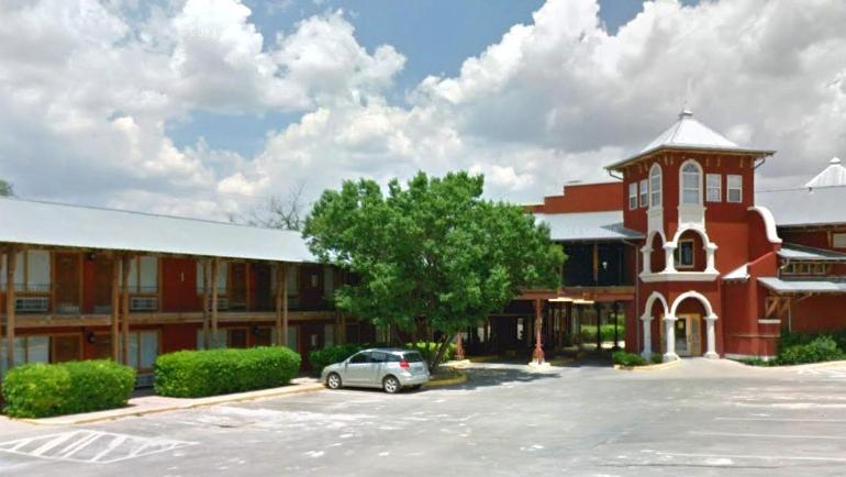 Econo Lodge Canadian, TX 21/22