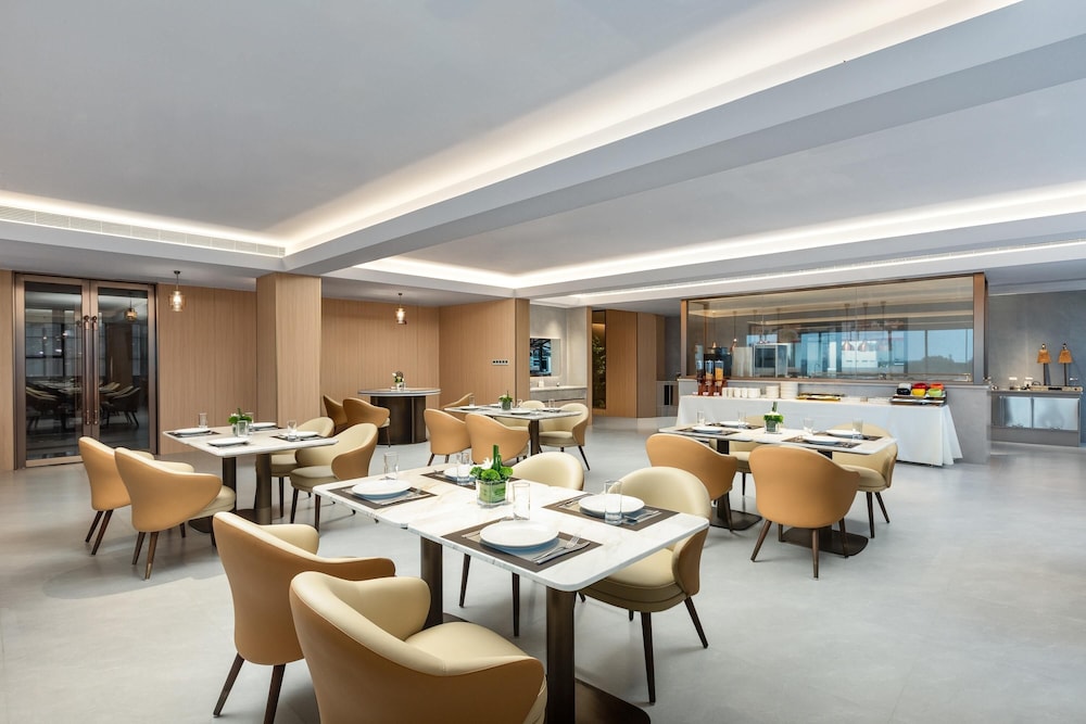 Ramada by Wyndham Zhaoqing Dawang 33/38