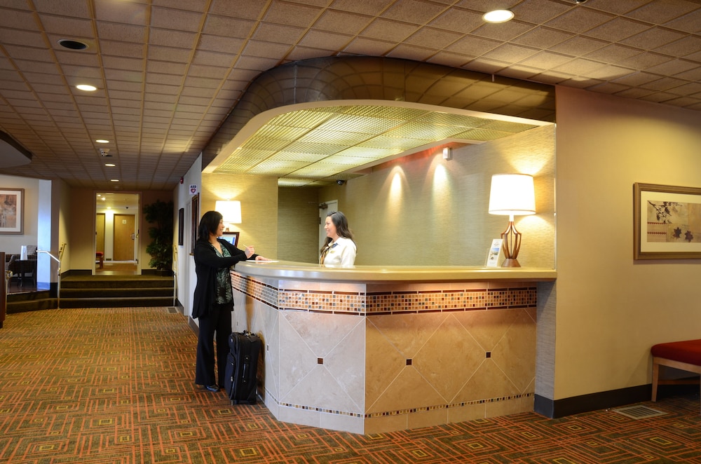 Monarch Hotel And Conference Center 5/59