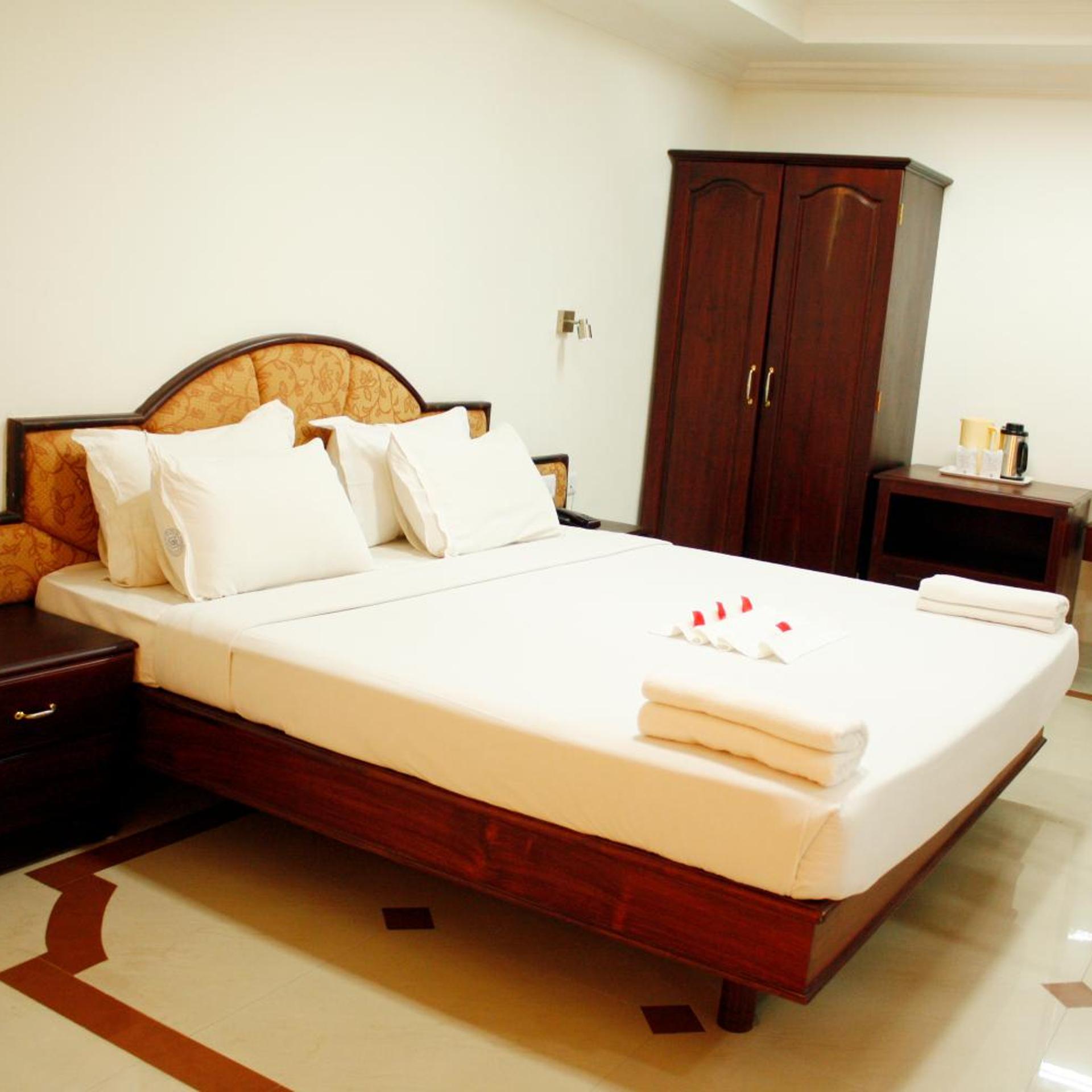 Hotel Prasanth 13/20