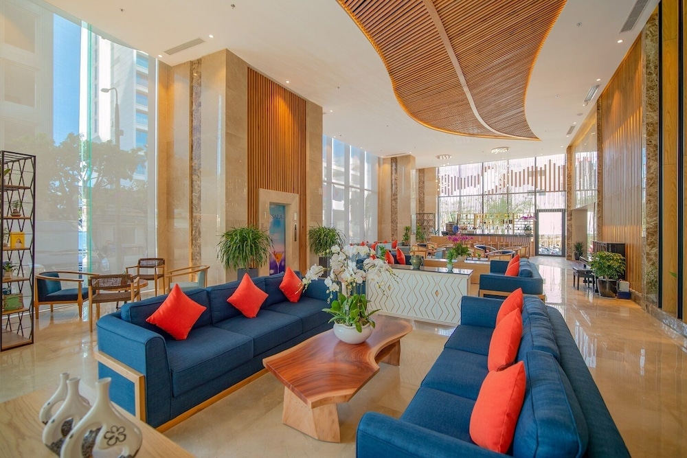 Sala Danang Beach Hotel 50/75