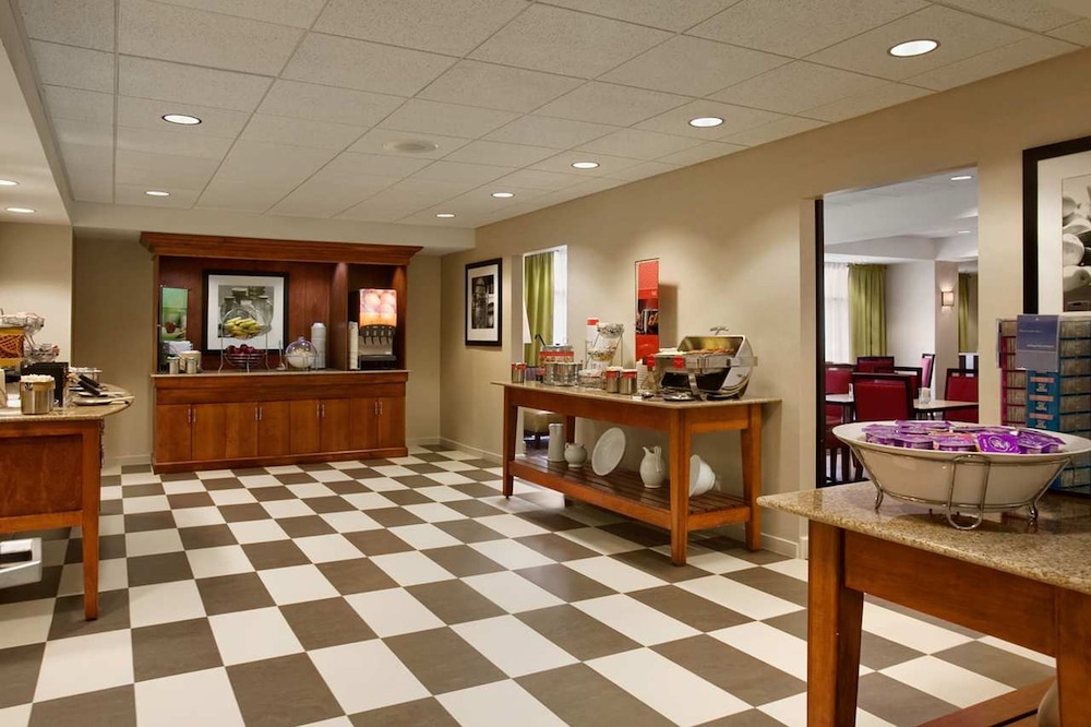 Hampton Inn By Hilton Dunn 11/58