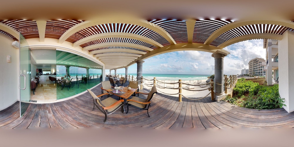 The Villas Cancun by Grand Park Royal Cancun Cbe 18/37