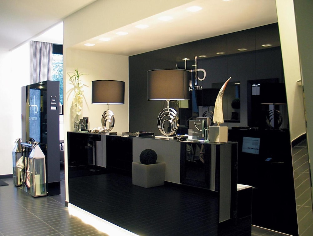 LHP Hotel Napoleon 7/64