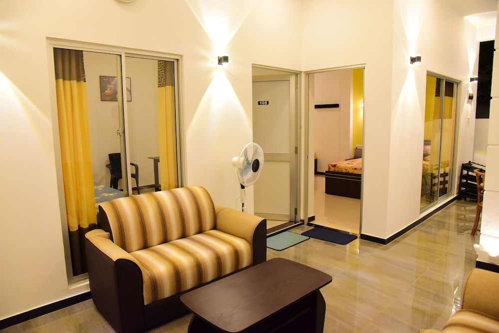 White Villa Airport Transit Hotel 22/45