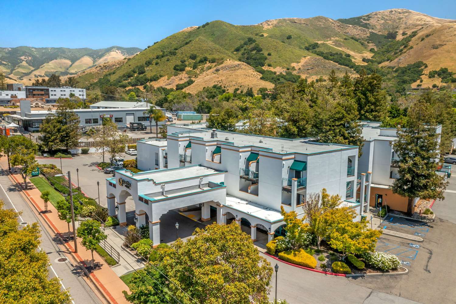 Quality Suites Downtown San Luis Obispo CA 52/58