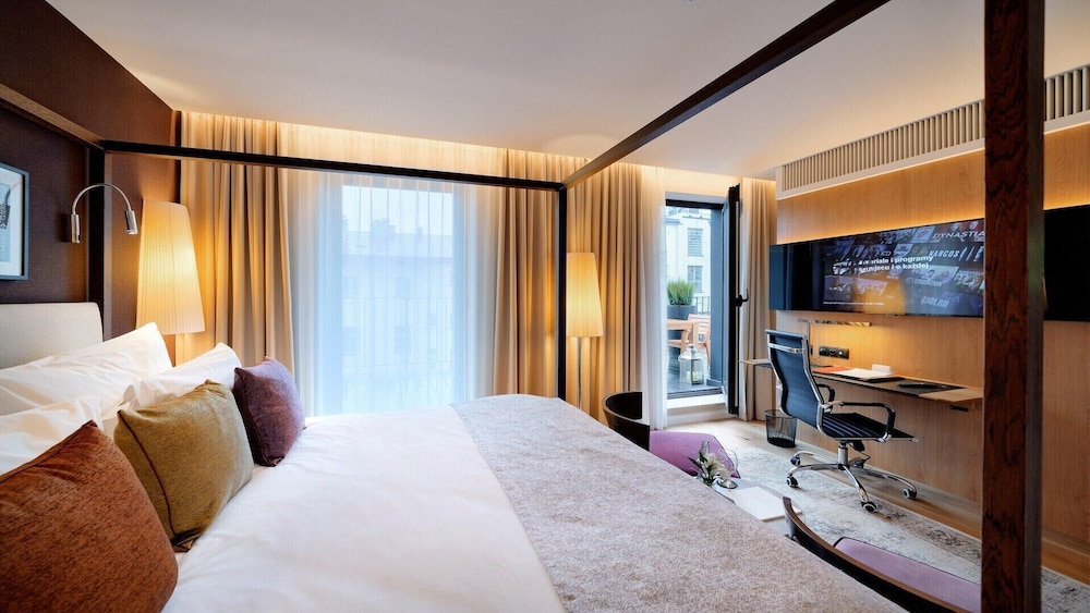 غرفة بريميوم بسرير كينج، B&B Hotel Rzeszow Centrum 2/10