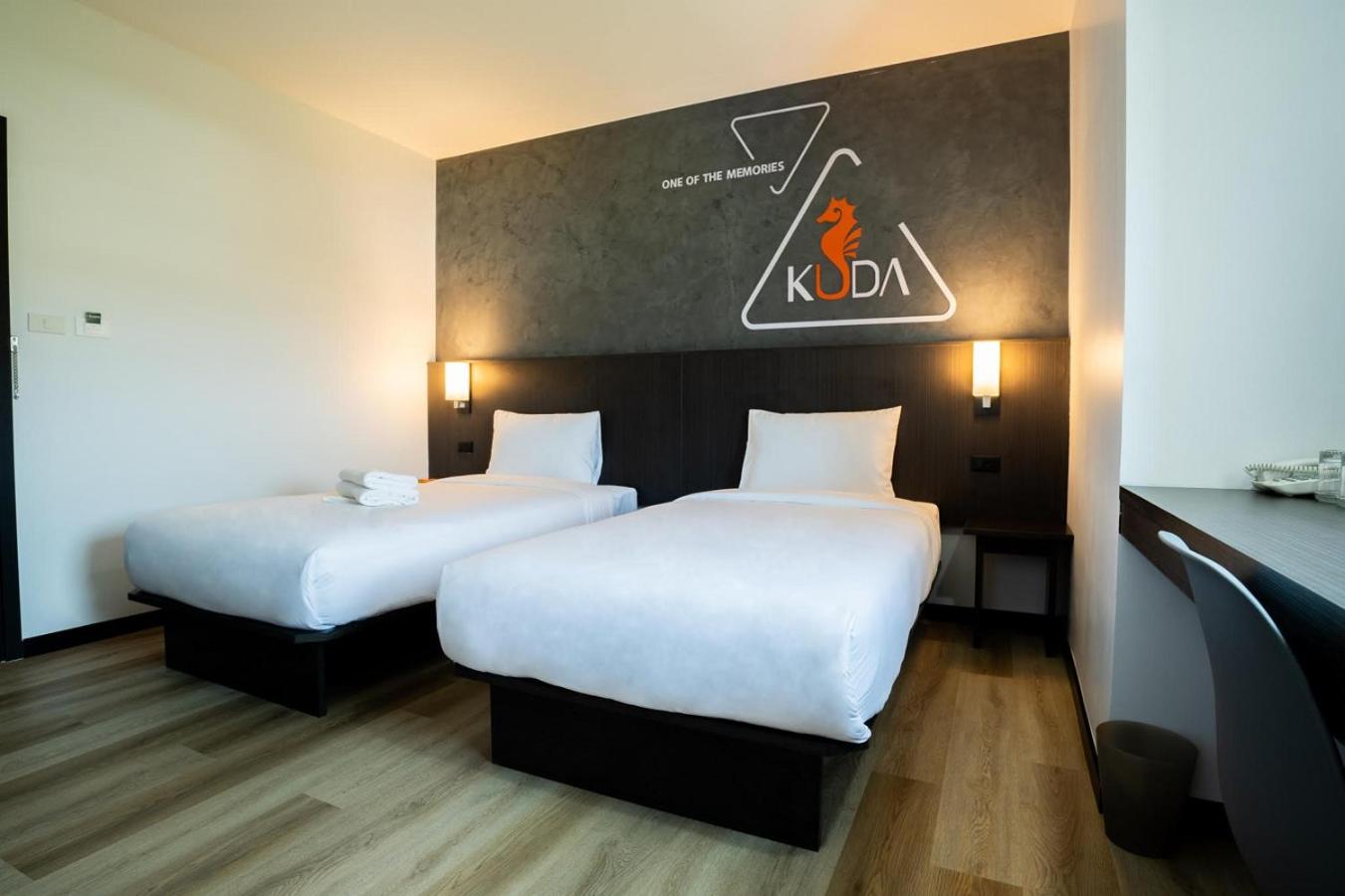 Kuda Asia Hotel Bang Saen 6/19