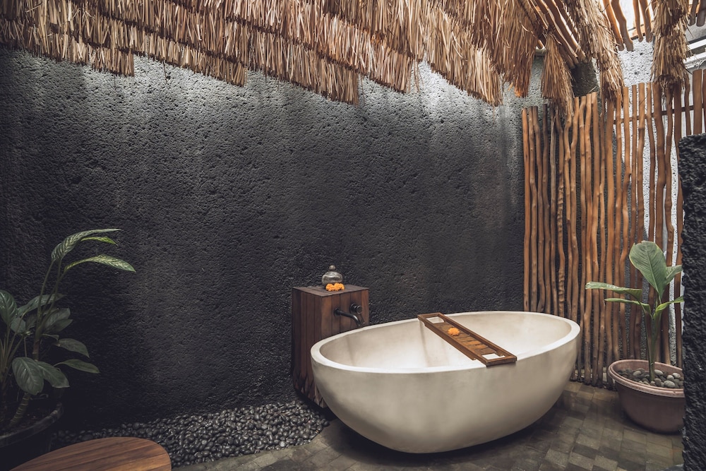 Canggu Cabana Beach Resort by Ini Vie Hospitality 40/64