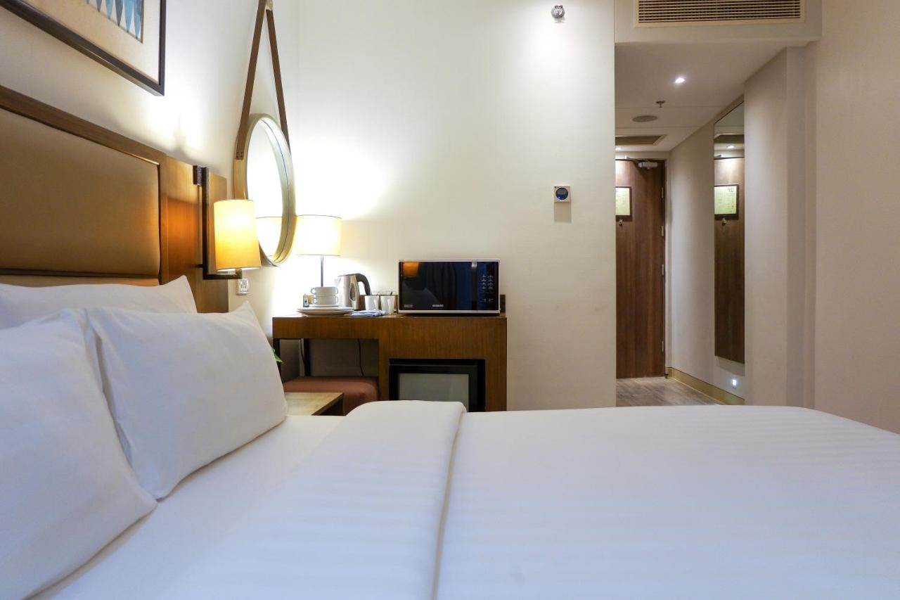 MCollection - Stay Near Private Beach in Boracay 24/52