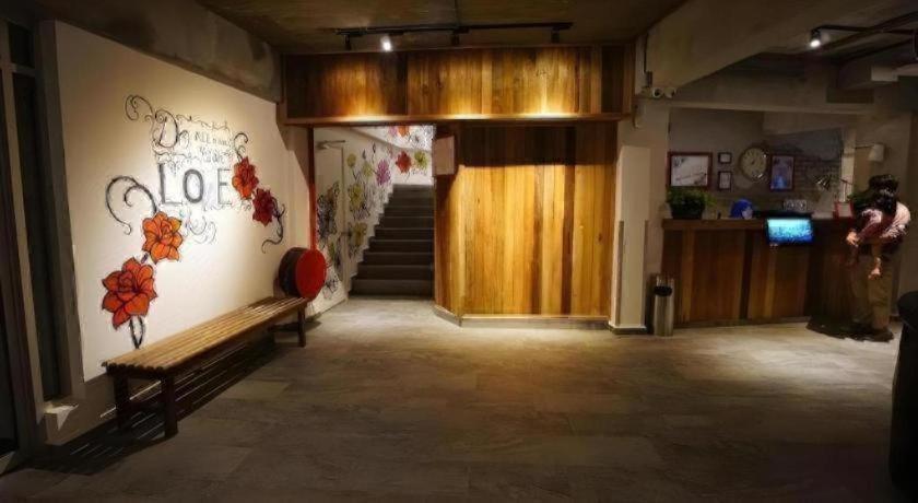Riverine Garden Hotel 23/39